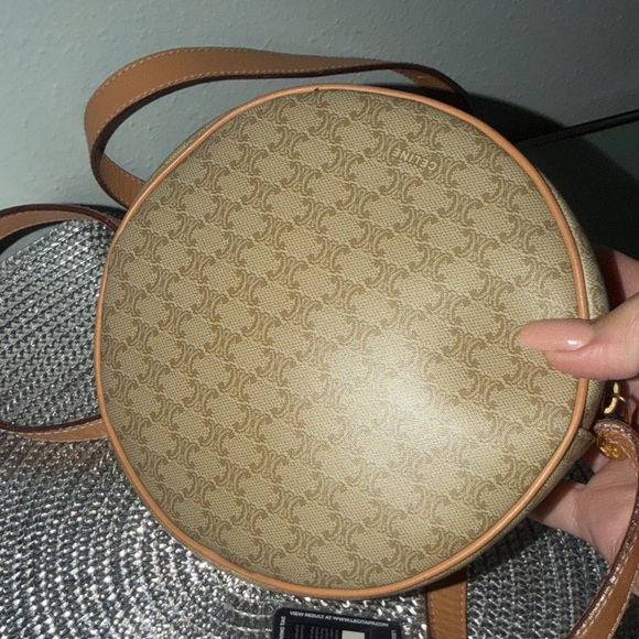💯Celine Tan and Brown Crossbody Bag vintage with COA - Picture 7 of 13